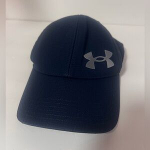 Under Armour Fitted Hat Navy Blue Gray Logo Armour Vent Size M/L Medium Large